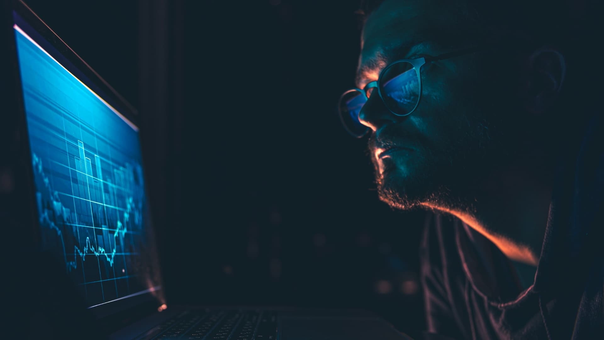 Cyber Threat Analytics training program image Cyber Threat Analytics - Become a Tier‑1 Cyber Threat Analyst: monitor alerts, investigate incidents, and transform security data into action.